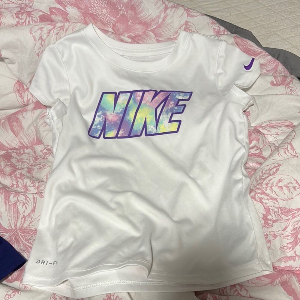 Nike White and Purple Short Sleeve Tees